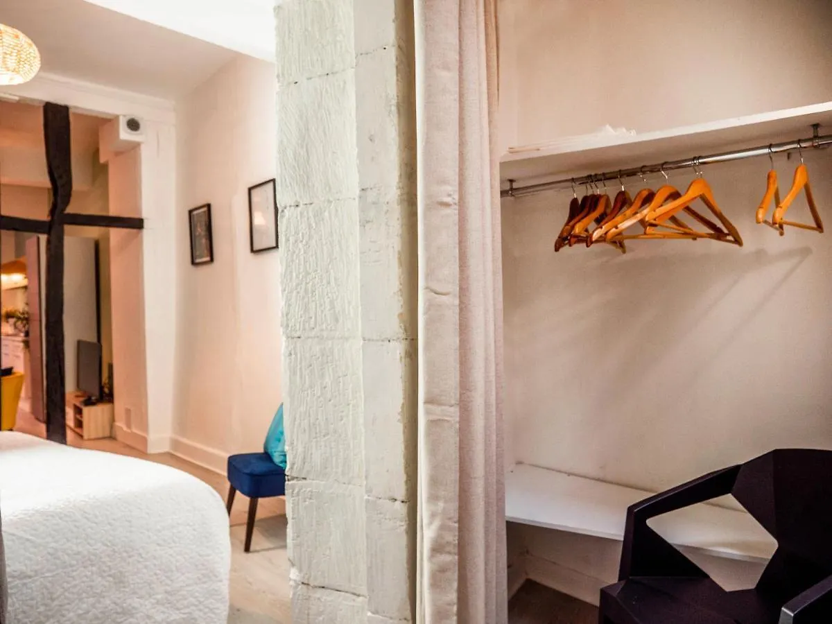 Style Room 81 Castres  0*, Castres (Tarn) Francia